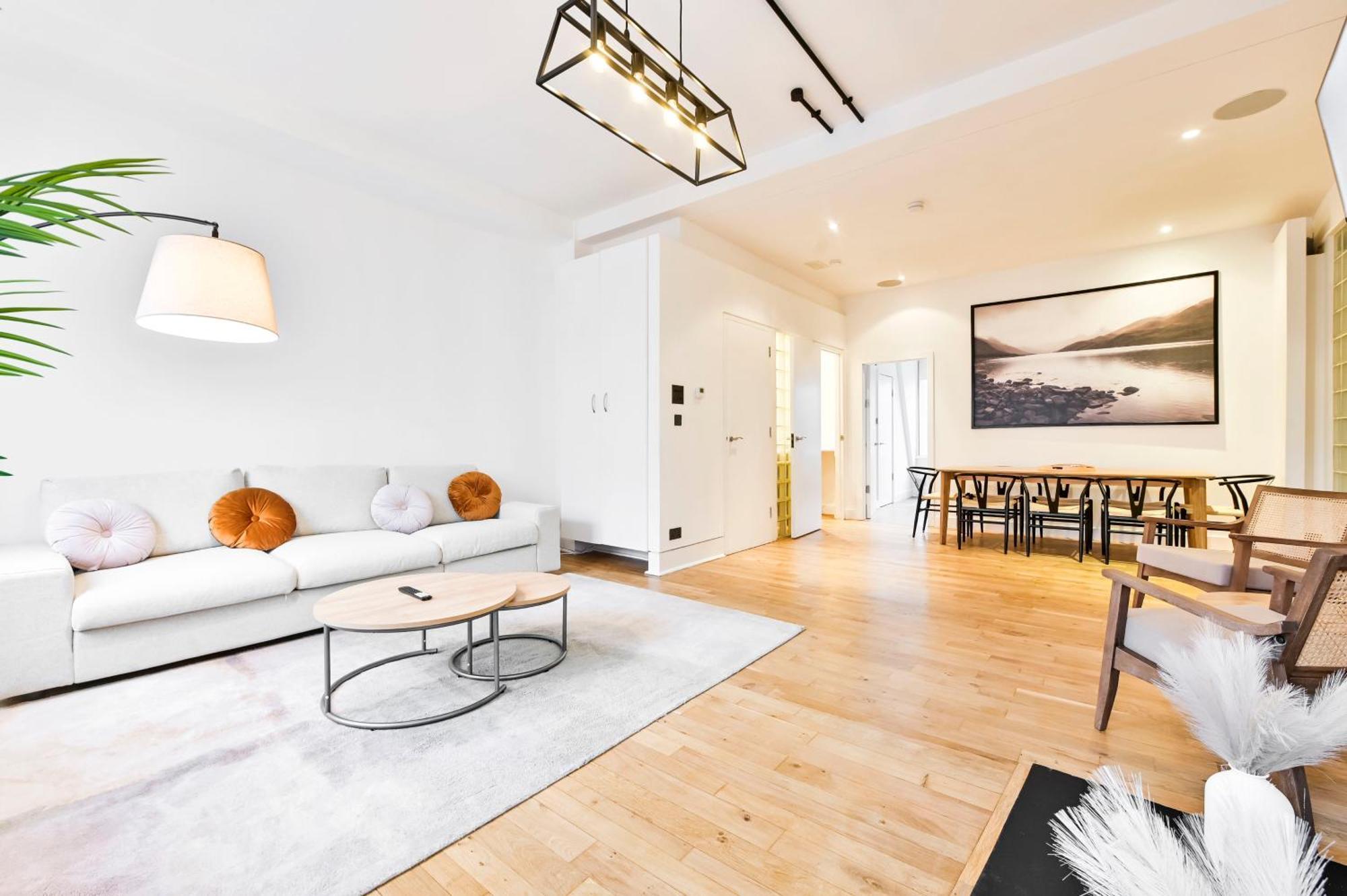 Amazing 3 Bed Apartment Great Portland Street Лондон Екстериор снимка